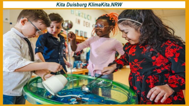 Kinder der KlimaKita.NRW in Duisburg lernen über Solarenergie und Klimaschutz.