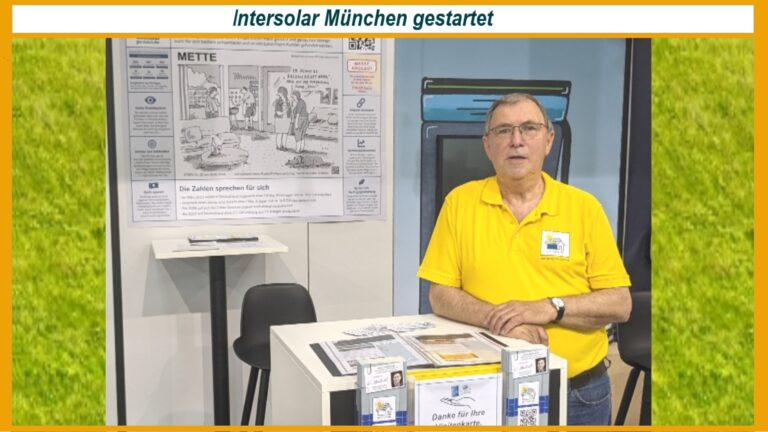 Wolfgang Hentschel am Messestand von PV-Navi auf der Intersolar