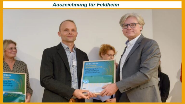 Borris Philipp und Dr. Roman Luckscheiter bei der Auszeichnung des Neuen Energien Forums in Feldheim.