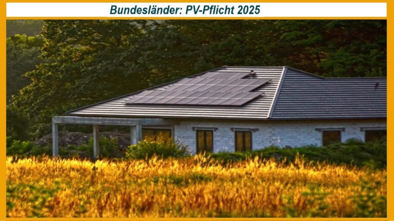 Symbolfoto eines Einfamilienhauses mit Solaranlage auf dem Dach, im Fokus nachhaltige Energiegewinnung.