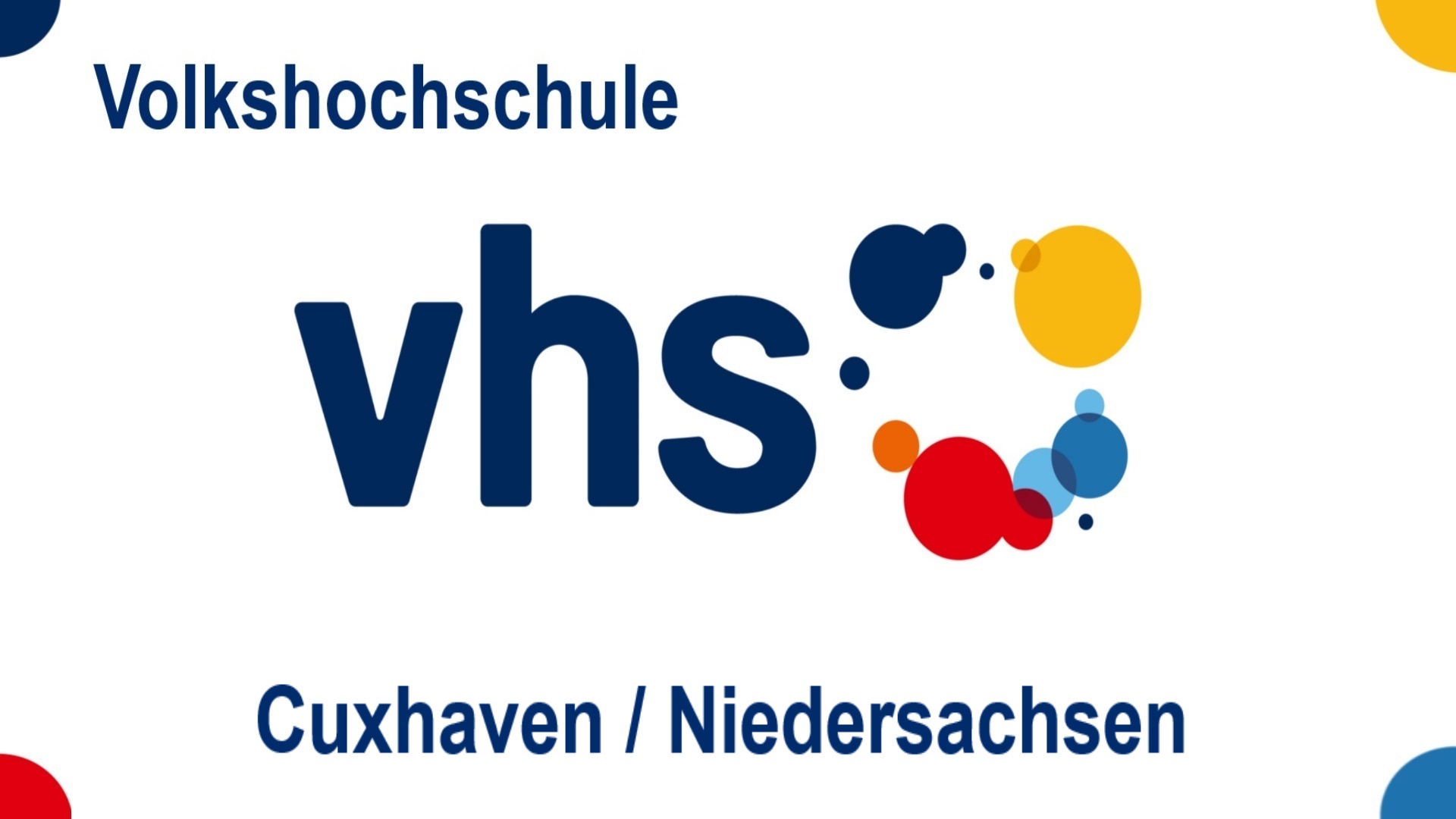 Logo der Volkshochschule Cuxhaven in Niedersachsen, Bildungsangebote zu Energiespeichern, Solar, Energiewende und Photovoltaik.