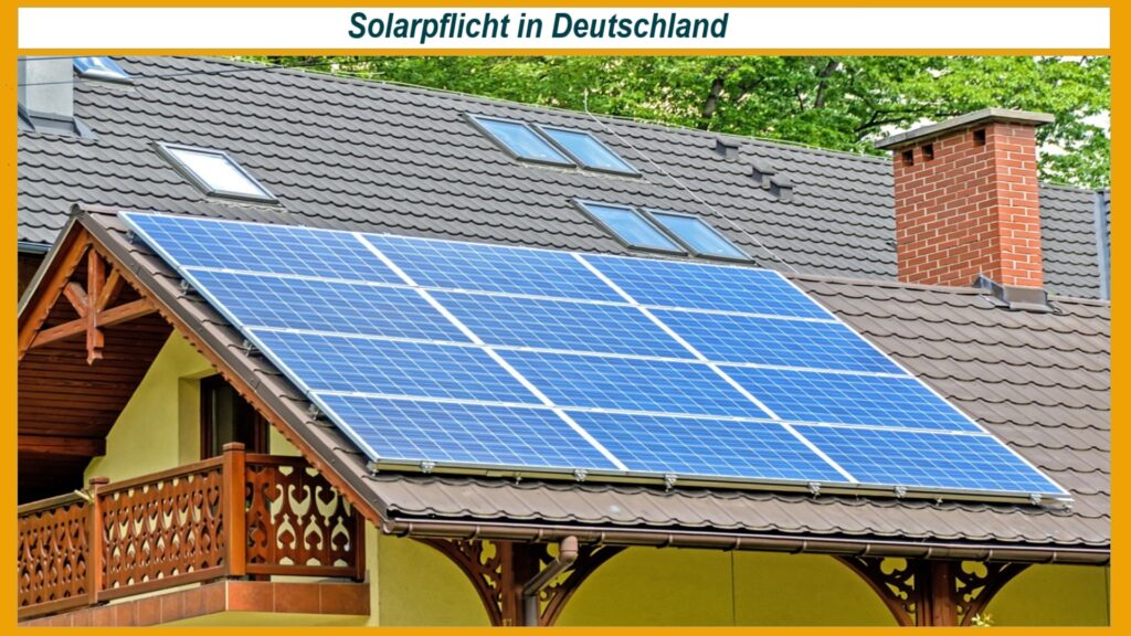 Photovoltaikanlage auf Wohnhausdach, Symbol für Solarenergie, Energiespeicher und Energiewende.