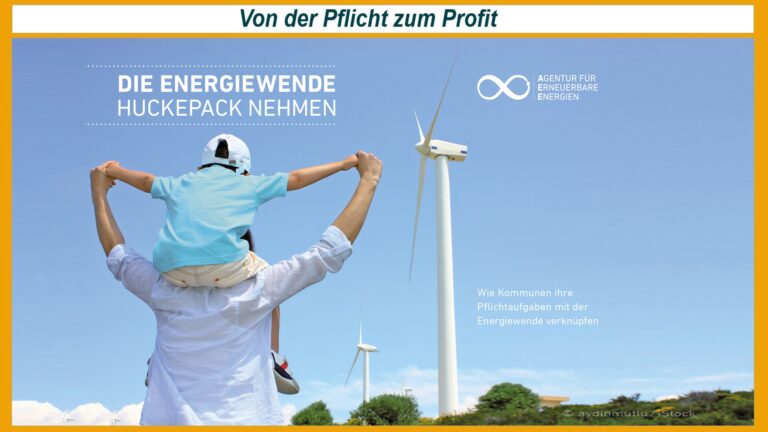 Junge auf Schultern eines Mannes blickt auf Windräder, symbolisiert kommunalen Profit durch erneuerbare Energien.