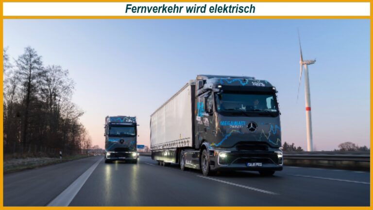 Zwei eActros 600 im Praxistest auf der Autobahn, geladen mit Megawatt-Technologie für den Fernverkehr.
