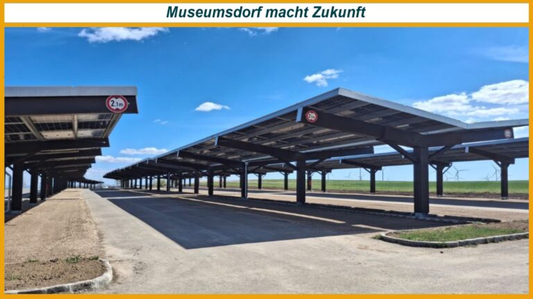 Photovoltaik Carports im Weinviertler Museumsdorf Niedersulz verbinden historische Umgebung mit moderner Energieerzeugung